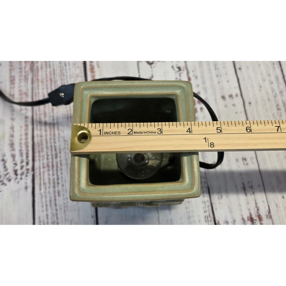 Scentsy Wax Warmer Green Excellent Piece by Piece Autism Awareness WORKS